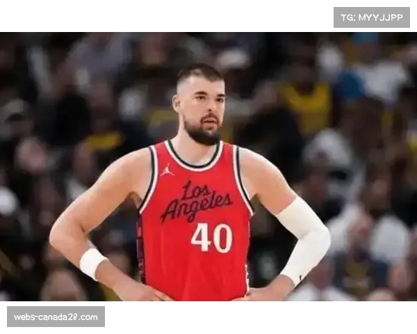 快船103-114负太阳，祖巴茨21分15板布克准三双