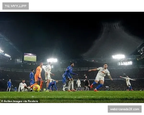 切尔西对阵利兹联手球争议持续发酵,VAR判罚标准受质疑 切尔西对阵利兹联手球争议持续发酵,VAR判罚标准受质疑